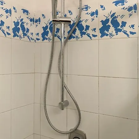 Cheap In The Old Village Apartment *