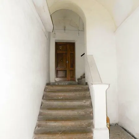 Apartment Cheap In The Old Village