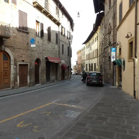 Cheap In The Old Village Colle Val D'Elsa